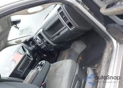 2015 Ram 1500 Tradesman z USA, uszkodzony, nr VIN 3C6JR7DT1FG560385